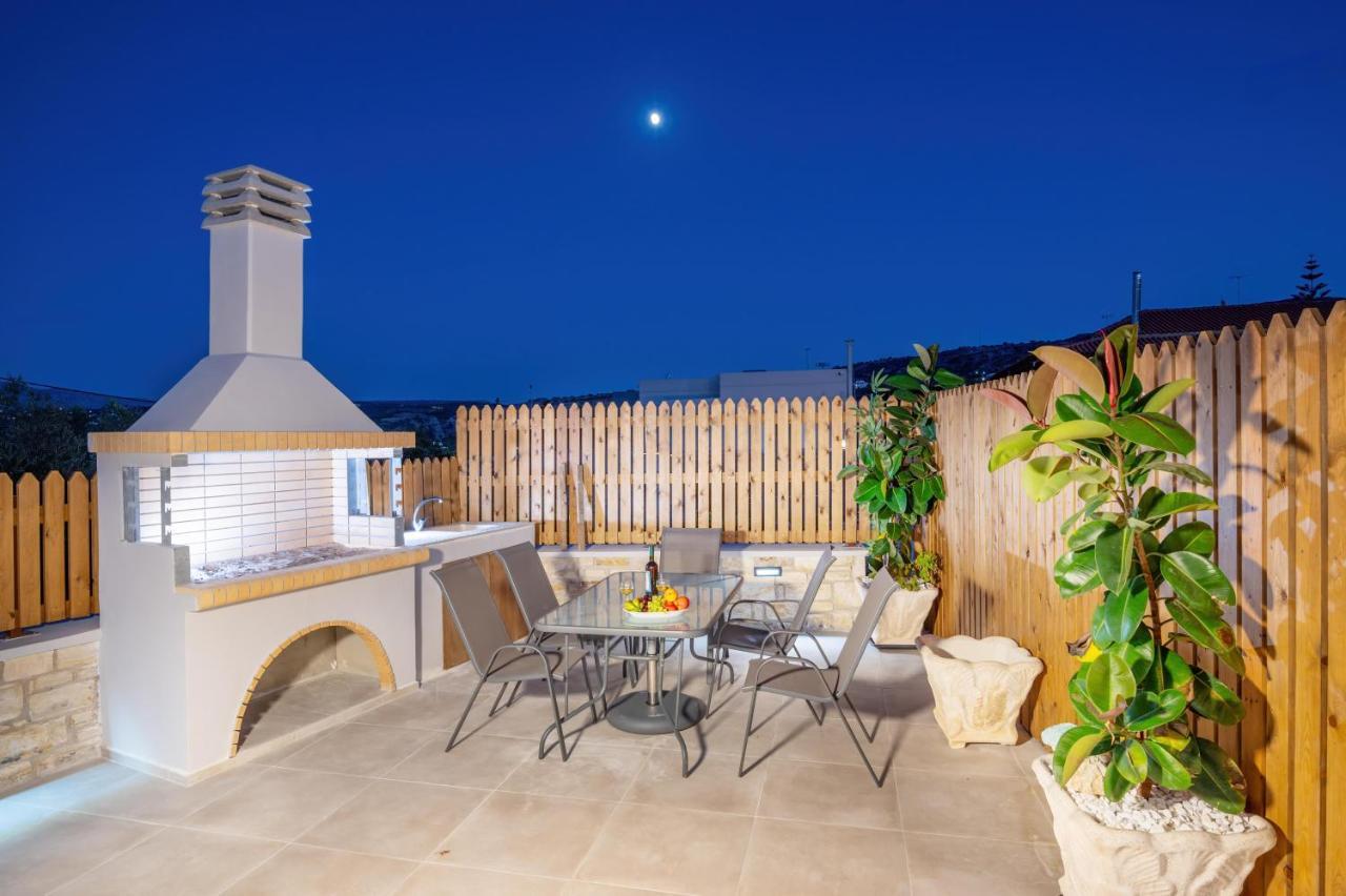 Halaro Holiday home *