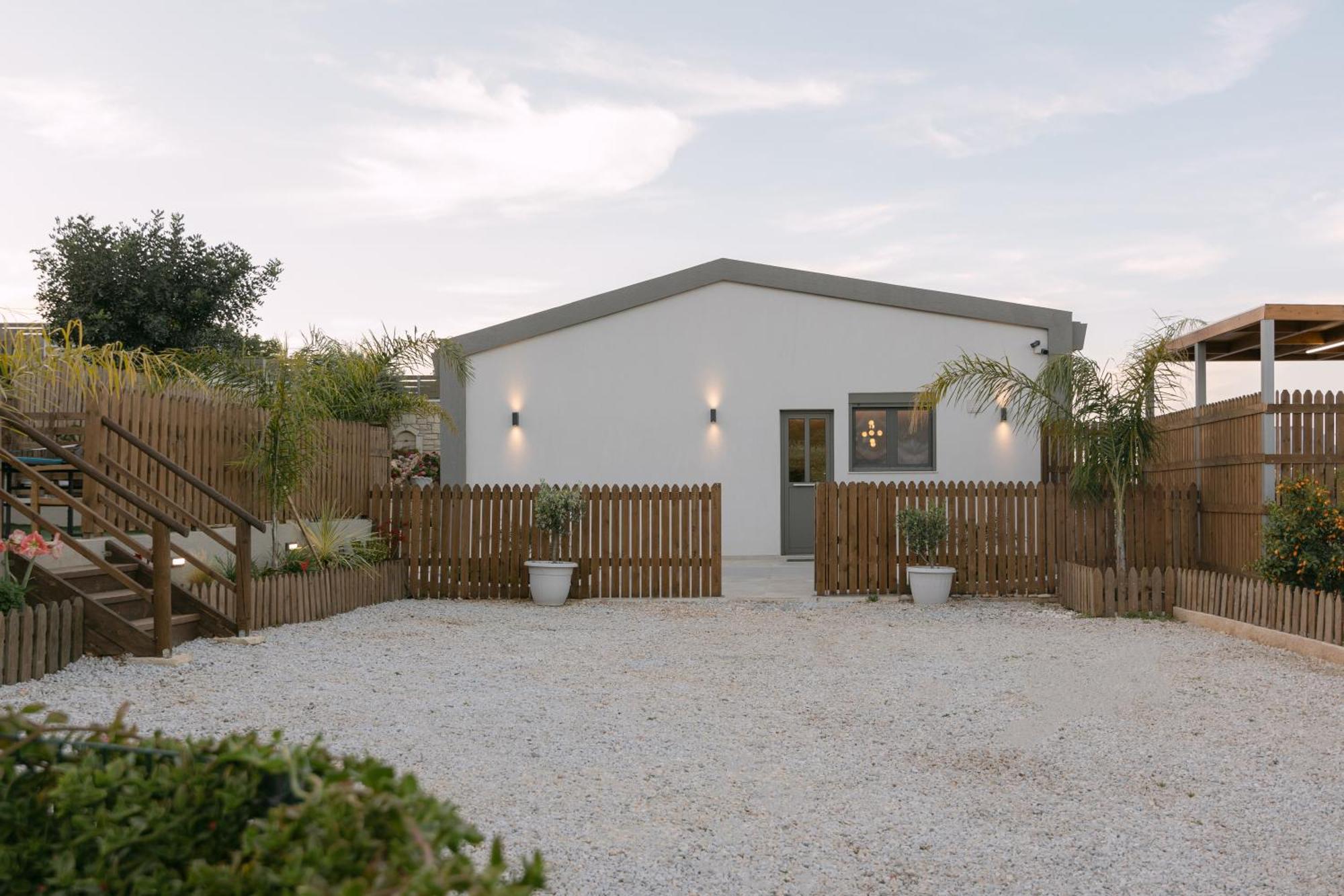 Holiday home Halaro *